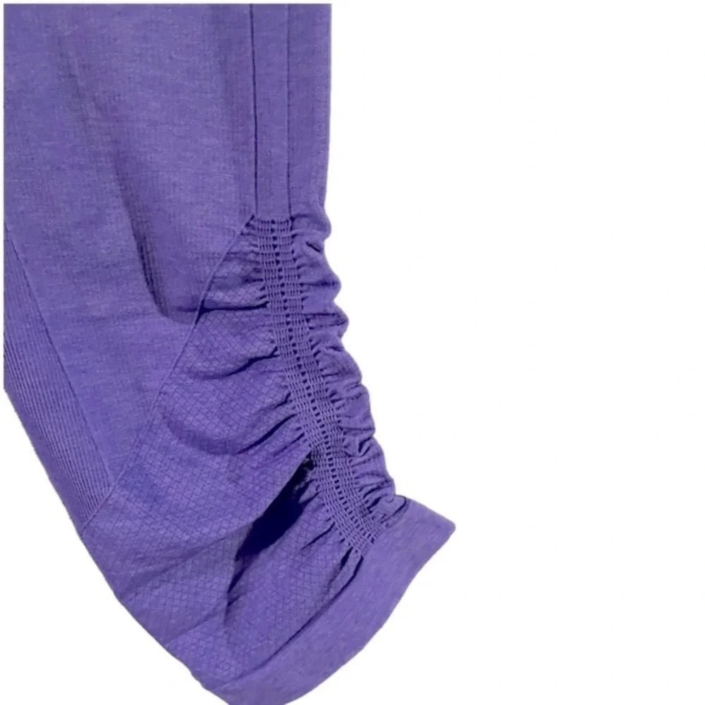 EUC Lululemon Women's Purple In The Flow Crop Leggings Sz 8